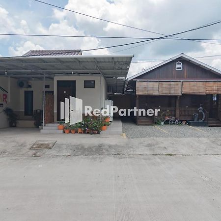 Langkar Guest House Syariah Mitra Reddoorz ซามารินดา ภายนอก รูปภาพ